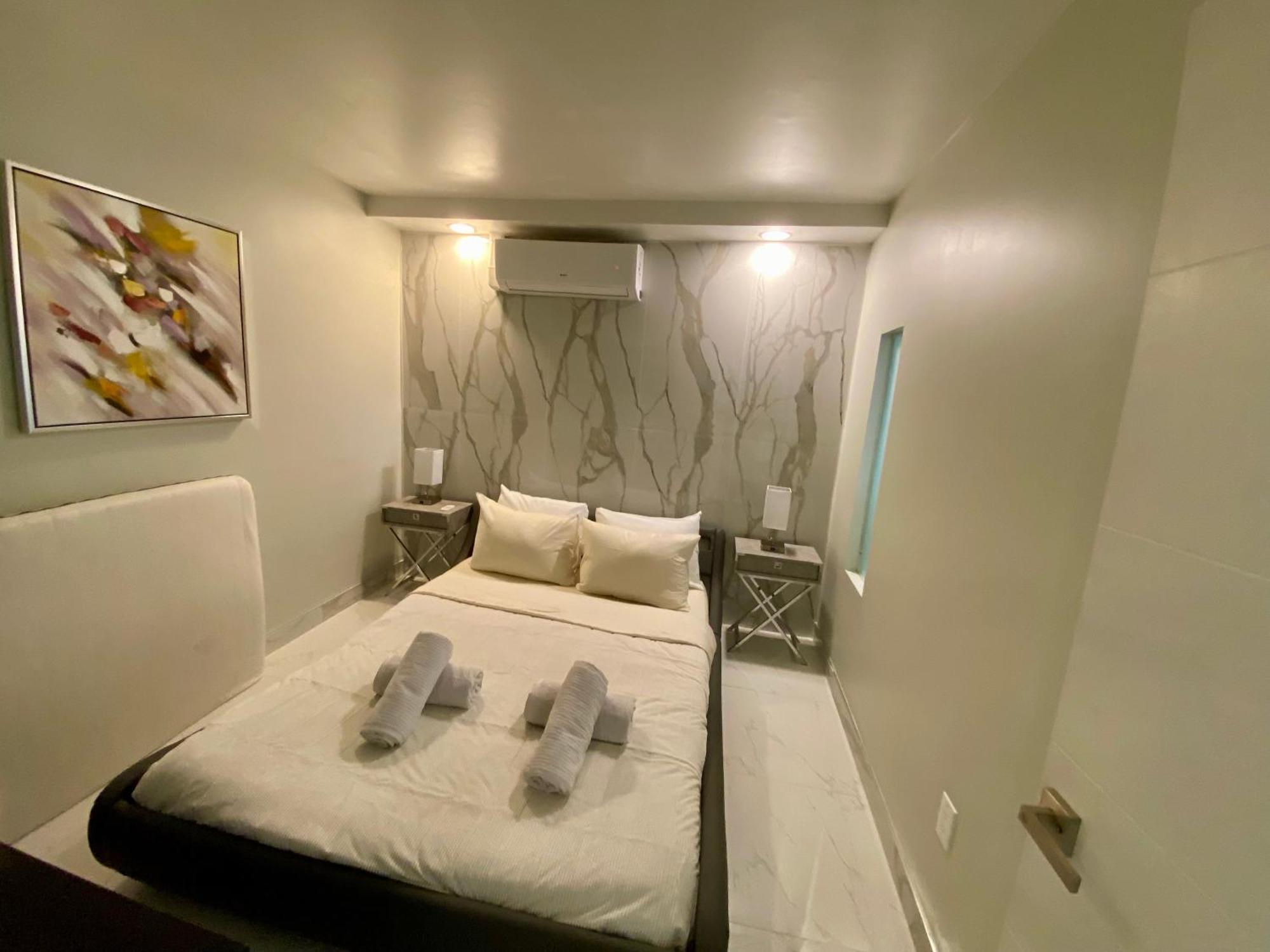 Luxurious Remodeled Direct Waterfront Apartment With Miami Skyline View And Outdoor Terrace Free Parking 5Min Drive To Miami Beach Luaran gambar